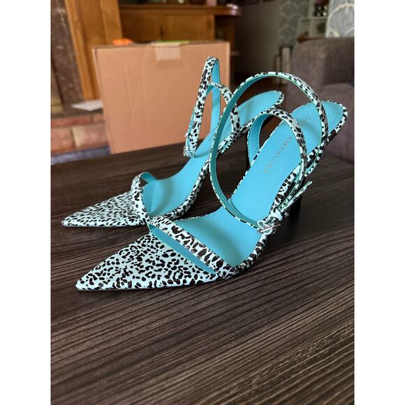 NWOT GOOD AMERICAN Blue Leather Candy Leopard Sandals Sz. 7 - Picture 8 of 9